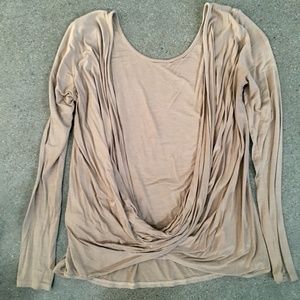 Long-sleeve Backless Shirt